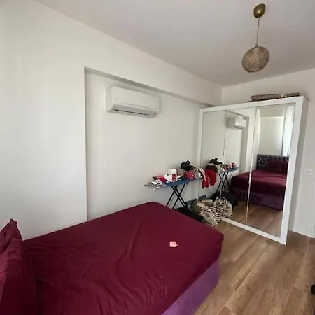 Alacatiya 5 Dk Uzaklikta Yazlik