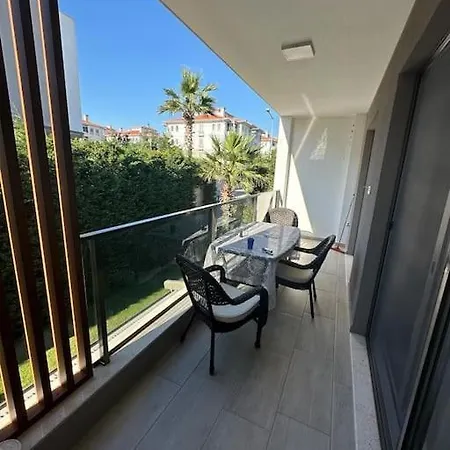 Alacatiya 5 Dk Uzaklikta Yazlik Cesme